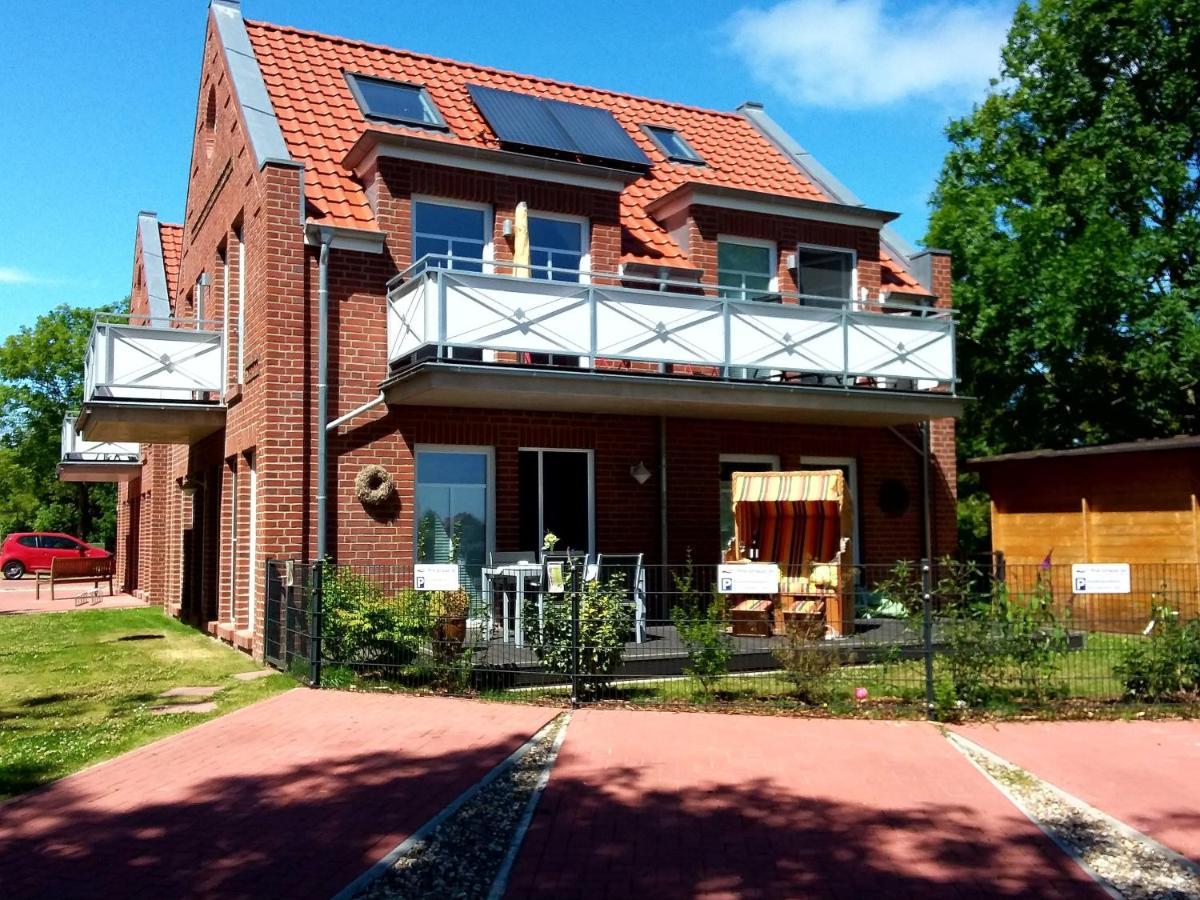 Grachteneck Greetsiel Bagian luar foto
